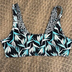 Body Glove bralette bikini top. Reversible*